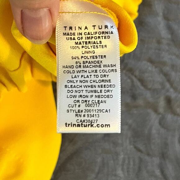Trina Turk 'Karmandy' Zipper-Front Sleeveless Top, Buttercup size medium - Picture 5 of 11